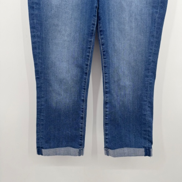 NYDJ Jeans Women 6 Blue Cropped Stretch Mid Rise Capri Cuff Denim Medium Wash - Picture 2 of 10